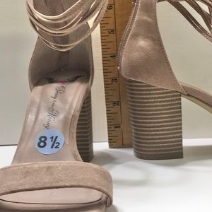 Chunky Heel Sandel, Beige, Size 8.5